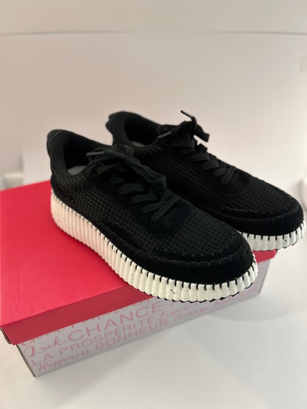 Tyche Sneak Away Designer Platform Sneakers – Black – Size 39 – BNIB
